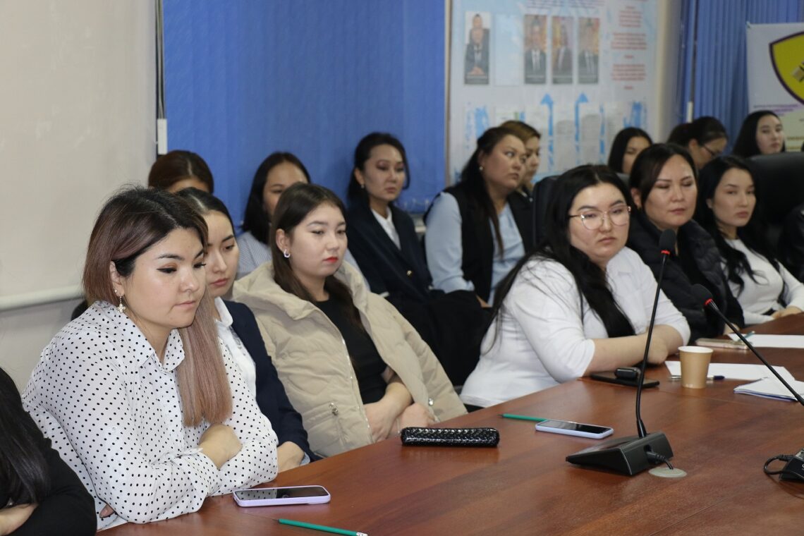 2023-жылдын 23-октябрында «Бүткүл дүйнөлүк каржы топтоо күнү — 2023» иш-чарасын өткөрүү алкагында Кыргыз Республикасынын Депозиттерди коргоо боюнча агенттигинде ачык эшиктер күнү жана банктарынын кызматкерлери үчүн депозиттерди коргоо системасы боюнча лекция өткөрүлдү.