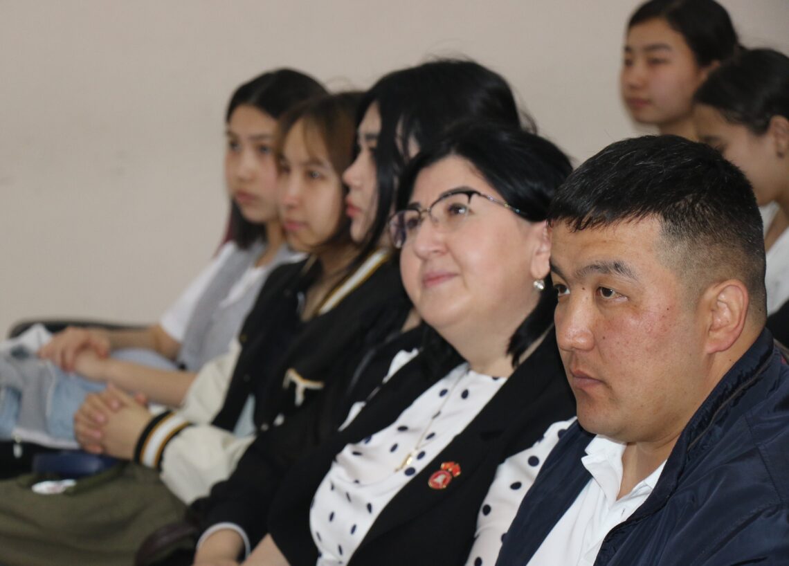 15 апреля 2024 года, исполнительный директор Букуев Кадырбек Джумабекович и работники Агентства по защите депозитов, в малом зале КНУ им.Жусупа Баласагына прочитали лекцию и презентовали систему защиты депозитов для студентов и преподавателей Кыргызско-Китайского института