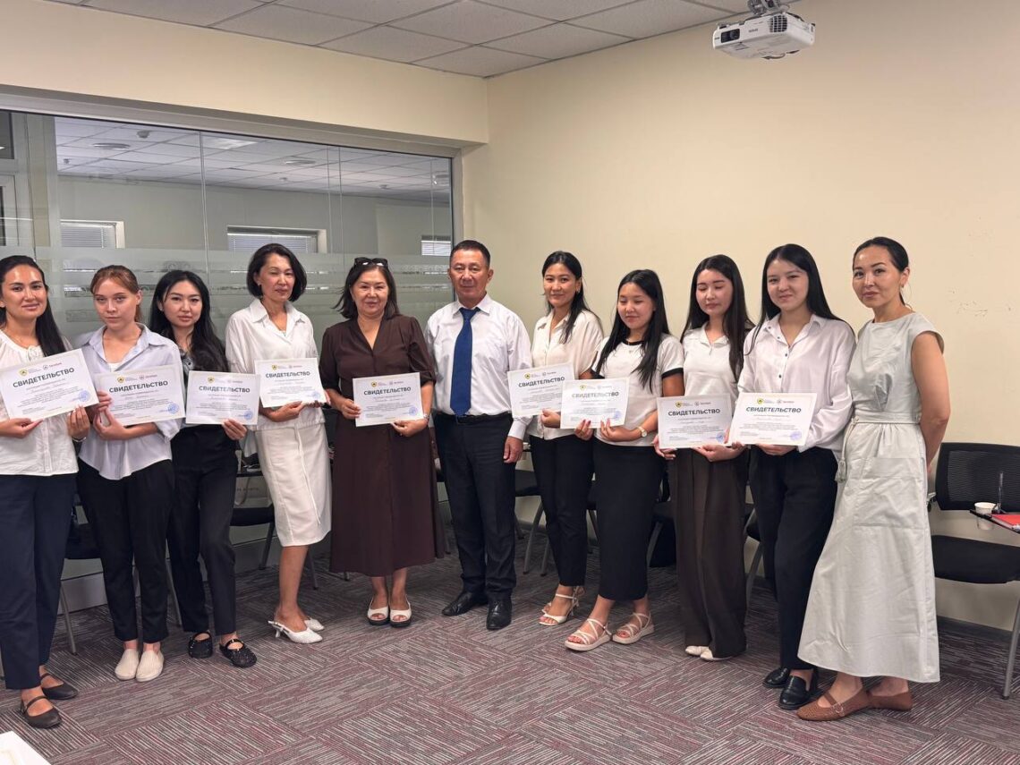 Бүгүн Демир Банк кызматкерлери үчүн Кыргыз Республикасындагы депозиттерди коргоо системасы тууралуу тренинг өткөрдүк.