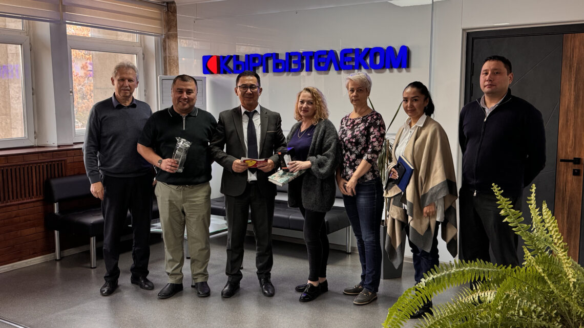 Кыргыз Республикасынын Депозиттерди коргоо боюнча агенттигинин аткаруучу директору Кадырбек Букуев Кыргызтелекомдун кызматкерлери үчүн Агенттик тууралуу кызыктуу лекция өткөрдү.